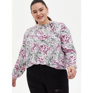 Torrid Floral Georgette Bow Tie Blouse NWT size 2X